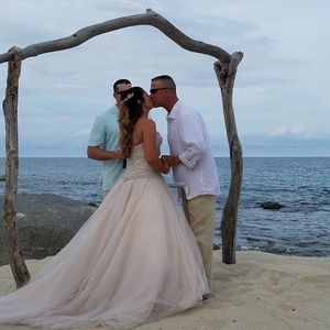 Meet your Posher, Julie